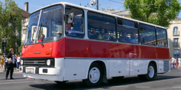 Prva autobuska linija Novi Pazar–Beograd započela je pre 73 godine