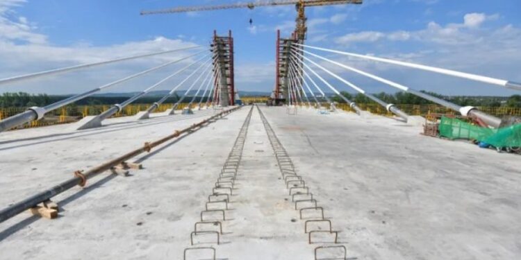 Savski most ulazi u ključnu fazu: Počinje montaža konstrukcije s velikim kranom
