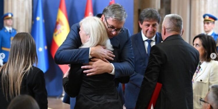Žrtve heroja kao temelj države i obaveza očuvanja uspomene, ističe Vučić