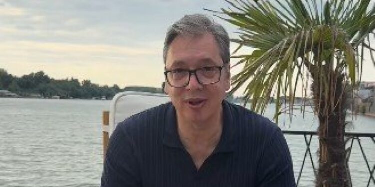 Vučić najavio plivanje Savom kao u prošlosti u novom videu