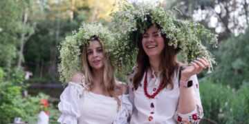 Ivanjdan: Tradicionalna verovanja i običaji koje žene neguju