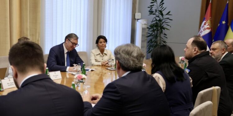 Sastanak predsednika Vučića i Stefanučuka u Beogradu