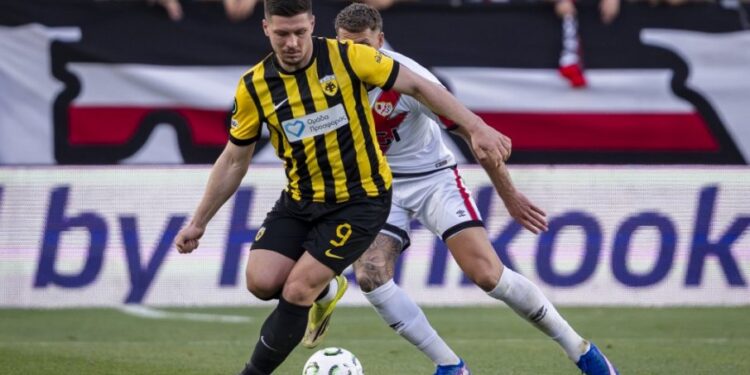 Luka Jović produžava ugovor sa šampionom Grčke AEK