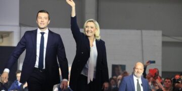 Marin Le Pen vodi u anketama za predsedničke izbore u Francuskoj