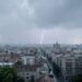 Temperatura u Beogradu naglo pala, nevreme izazvalo haos u saobraćaju
