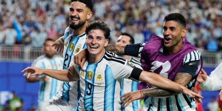 Argentina izborila polufinale Mundijala pobedom nad Švajcarskom