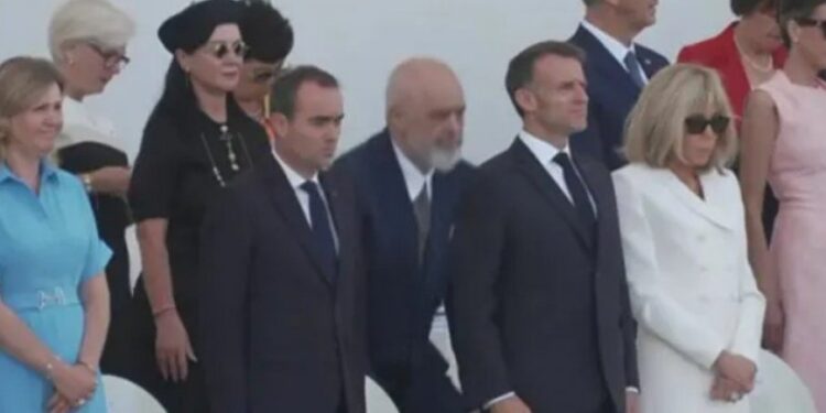 Edi Rami doživeo zdravstvene probleme tokom ceremonije u Parizu