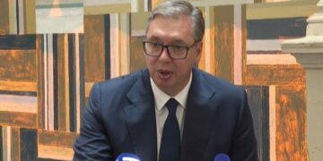 Vojna neutralnost kao izbor Srbije, odgovorio Vučić blokaderima