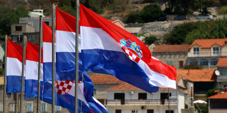 Hrvatska se protivi uvođenju tri nova službena jezika u EU
