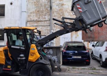 Zamena dotrajalih sudova za otpad na Zvezdari od strane Gradske čistoće