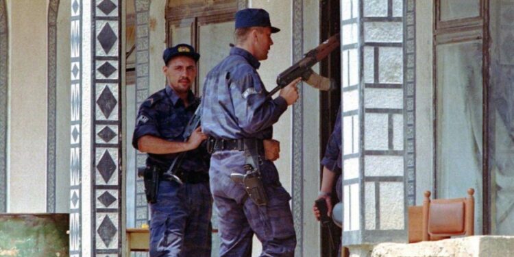 Pripadnici MUP-a na KiM privedeni bez dokaza, tajni spiskovi s više od 200 imena
