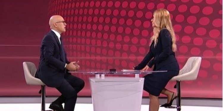 Lider SNS Vučević upozorava na zločine nad Srbima u regionu