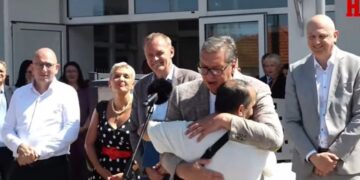 Vučić obećao pomoć legendarnom bokseru Draganu Asanoviću