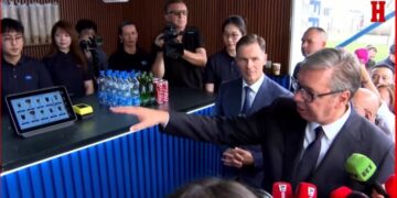 Roboti napravili lik Vučića na kafi: Siniša će ga probati