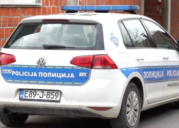 Stanje devojčice napadnute nožem u školi u Tuzli poznato