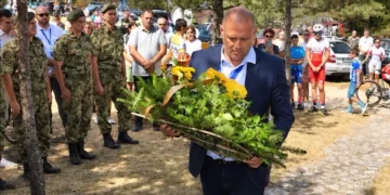 Počast srpskim vojnicima stradalim u NATO bombardovanju od prvog čoveka biciklizma Republike Srpske