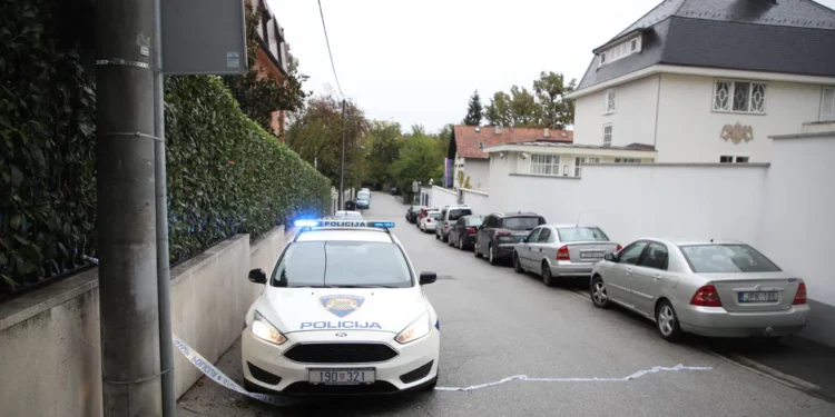 Ubistvo muškarca u apartmanu u Šibeniku, devojka u kritičnom stanju