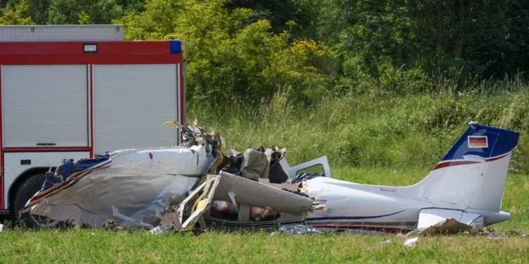 Pilot aviona koji je pao kod Vinkovaca preminuo nakon reanimacije