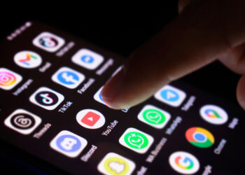 Predavanje o bezbednosti interneta za đake organizovalo Ministarstvo informisanja