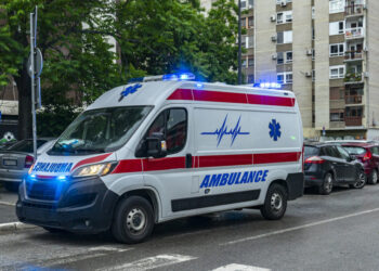 Teška povreda pešaka u Nišu: Hitno prebačen na reanimaciju sa povredom glave