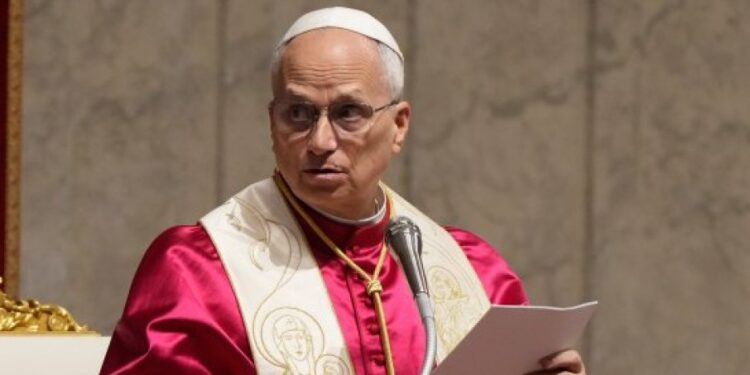 Papa poziva Rusiju i Ukrajinu na pregovore za mirno rešenje