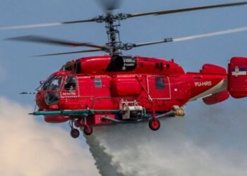 Helikopteri MUP-a angažovani na gašenju požara na Suvoj planini