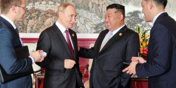 Putin i Kim Džong Un razgovarali o jačanju saradnje između Rusije i Koreje