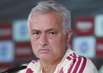 Žoze Murinjo na izlaznim vratima: Florentino Perez mu postavio ultimatum