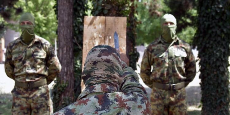 Vojska Srbije na taktičkoj vežbi u Pešteru uz podršku meštanima Sjenice