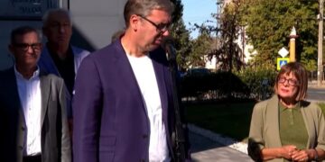 Vučić obilazi kompaniju „Phi Academy” u Zapadnobačkom okrugu