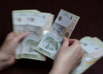 Isplata od 6.000 dinara svim građanima do petka, najavio Vučić