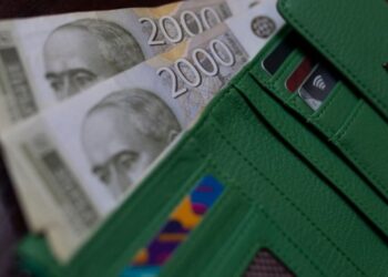 Nova pomoć za roditelje: Država obezbeđuje 65.000 dinara mesečno, saznajte ko može da je dobije