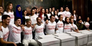 Crta kao neutralni posmatrač ili podrška „studentskoj listi“