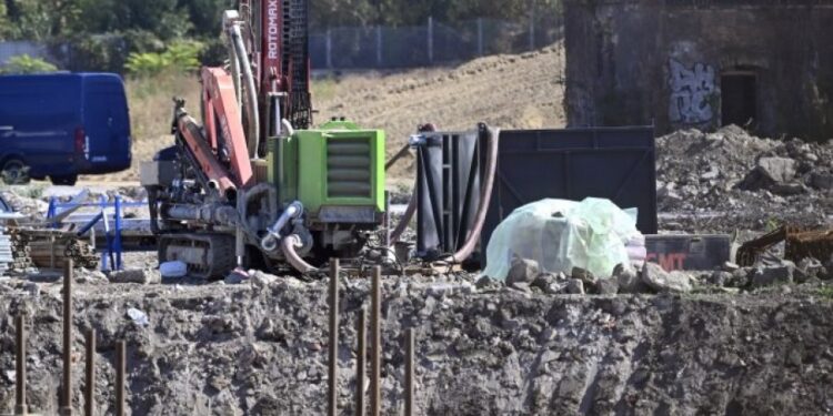 Avio-bomba teška 250 kg pronađena na gradilištu u Poenkareovoj ulici