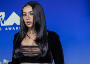 Čarli XCX pridružuje se ekipi filma Martina Skorsezea "Šta se dešava noću"