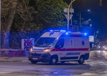 Sudar kamiona s repom, automobila i kombija kod Zrenjanina izazvao nesreću