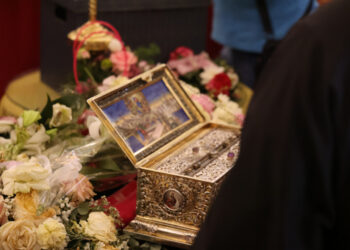 Deo Časnog krsta iz Vatopeda stiže u Beograd nakon Pojasa Presvete Bogorodice