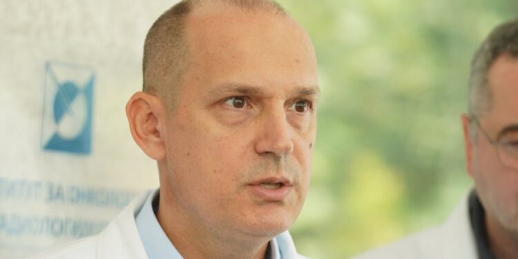 Šperploče u Beogradu pale u praznoj sobi, bebe nisu povređene