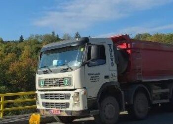 Istina o fotografiji koju dele blokaderi: razotkrivanje laži na mrežama