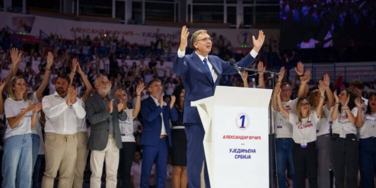 Vučić poručuje narodu Srbije: konačna pobeda 25. oktobra