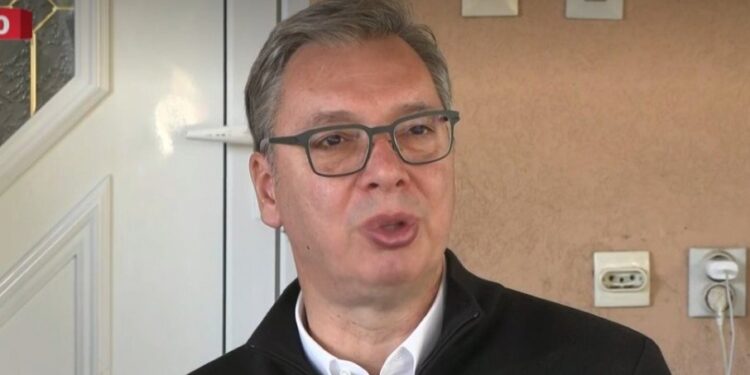 Vučić komentarisao optužbe o „glumi Isusa“ u Bačkoj Palanci
