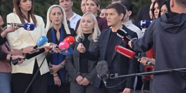 Studenti na blokadi: Brnabić optužuje advokata CRTA-e za podsticanje sukoba sa policijom
