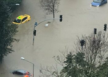 Nevreme u Istanbulu zabeleženo na snimcima