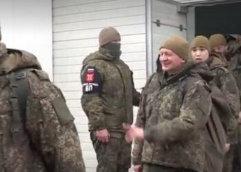 Snimak ruskih vojnika oslobođenih iz ukrajinskog zarobljeništva
