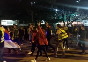 Studentska kolona na pešačenju prolazi kroz Žagubicu, Petrovac, Požarevac i Smederevo