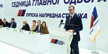 SNS ŠALJE PORUKU JEDINSTVA: Vrh stranke na okupu, jednoglasna odluka o vanrednoj skupštini